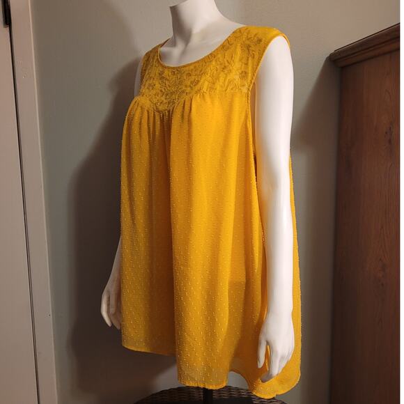 Torrid Plus 4X Yellow Swiss Dot Embroidered Sleeveless Tunic Blouse Top Womens - Picture 9 of 12